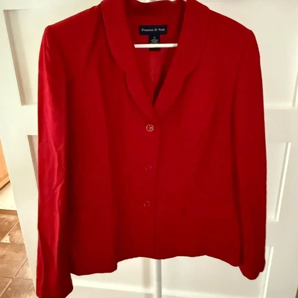 Vintage Preston & York red size 12 high silk material quality Valentine’s Day